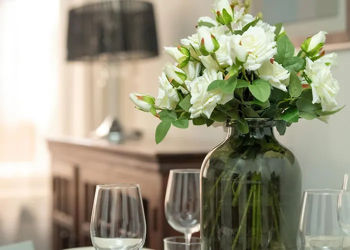 Sunny In The Heart Of Old Town By Renters Apartament Poznań