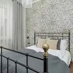 Sunny In The Heart Of Old Town By Renters Apartment Posen