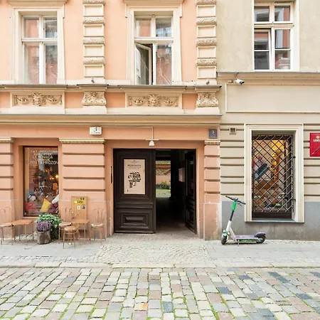 Διαμέρισμα Sunny In The Heart Of Old Town By Renters Πόζναν